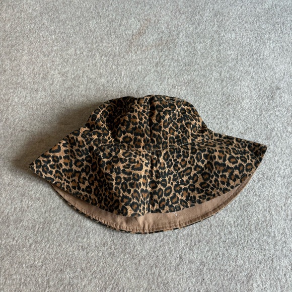 Cheetah print bucket hat - Picture 2 of 4